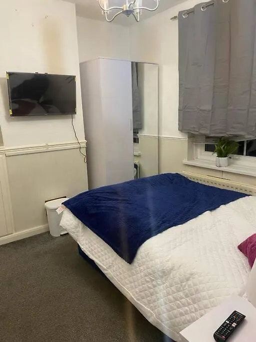 Better Bromley Apartment